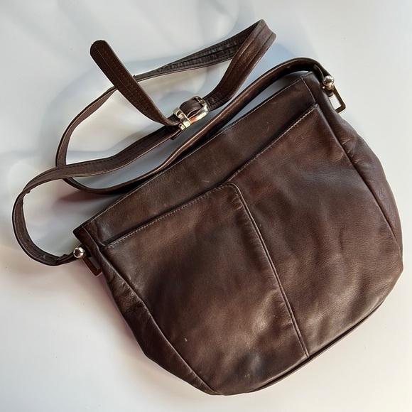 Tignanello Handbags - Vintage Tignanello Chocolate Brown Leather Purse